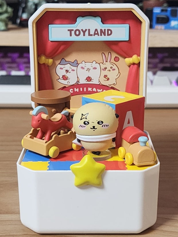 Chiikawa Compact Concept Collectable Shop Blind Box