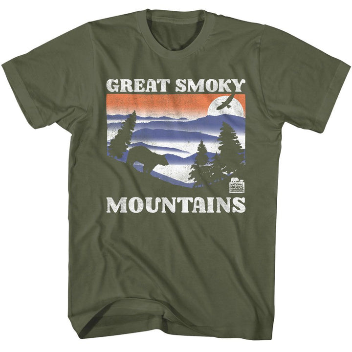 National Parks - Great Smoky Mountains Bear And Mountains Dark - American Classics - Solid Green Adult Short Sleeve T-Shirt