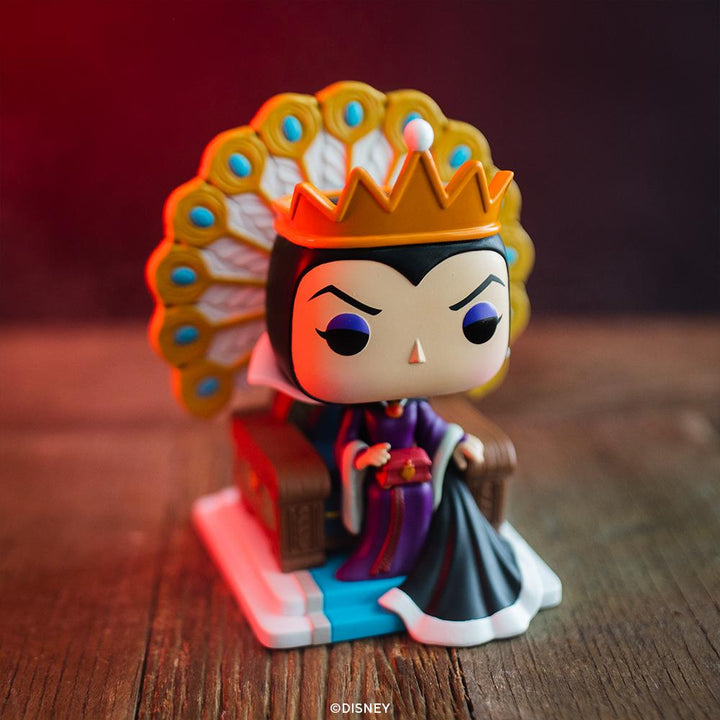 Funko Pop! Deluxe: Disney Villains - Evil Queen on Throne