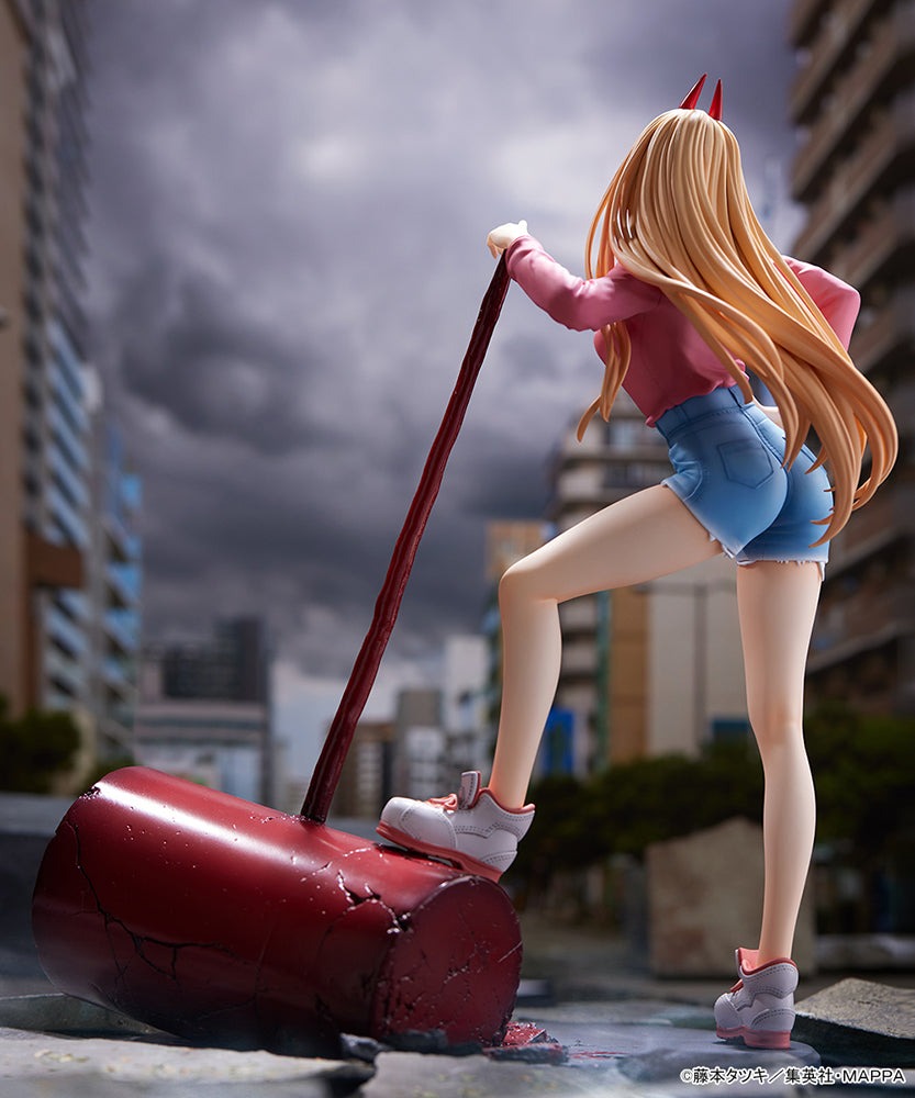 AmiAmi x AMAKUNI - Chainsaw Man - Power 1/7 Scale Figure