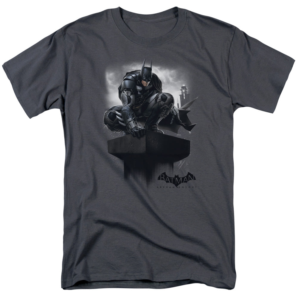DC Comics - Batman Arkham Knight - Perched - Adult Unisex T-Shirt - Gray