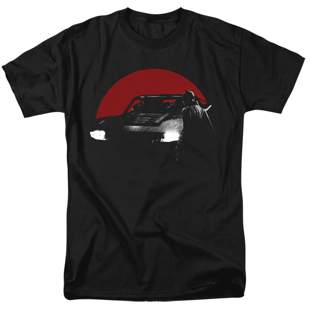 DC Comics - The Batman - Red Moon And Batmobile - Adult Unisex T-Shirt - Black