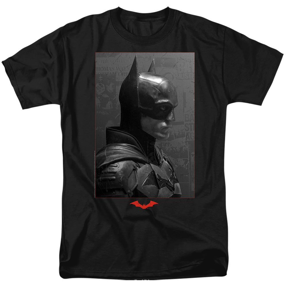 DC Comics - The Batman - Worn Portrait - Adult Unisex T-Shirt - Black