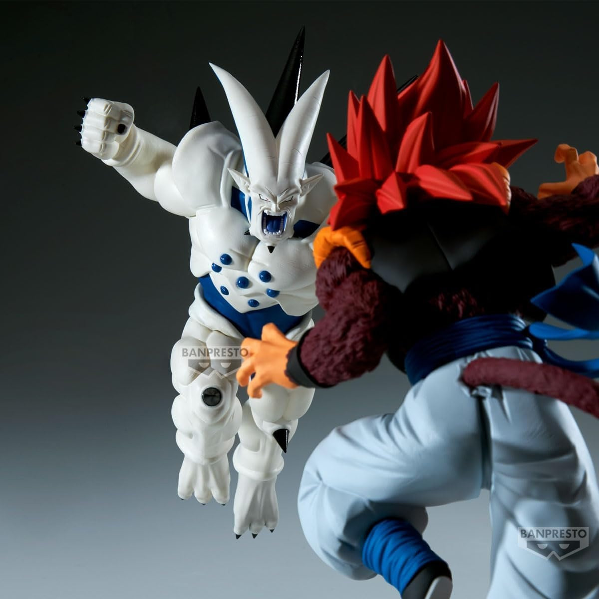 Banpresto - Dragon Ball GT - Super Yi-Shinron vs Super Saiyan 4 Gogeta - Match Makers Figure