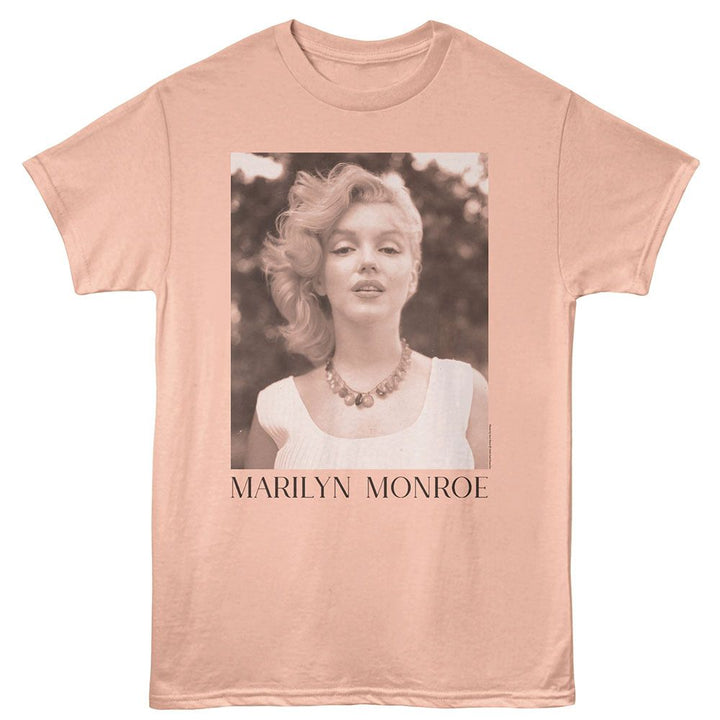 Marilyn Monroe - Windswept - American Classics - Peach Adult Short Sleeve T-Shirt