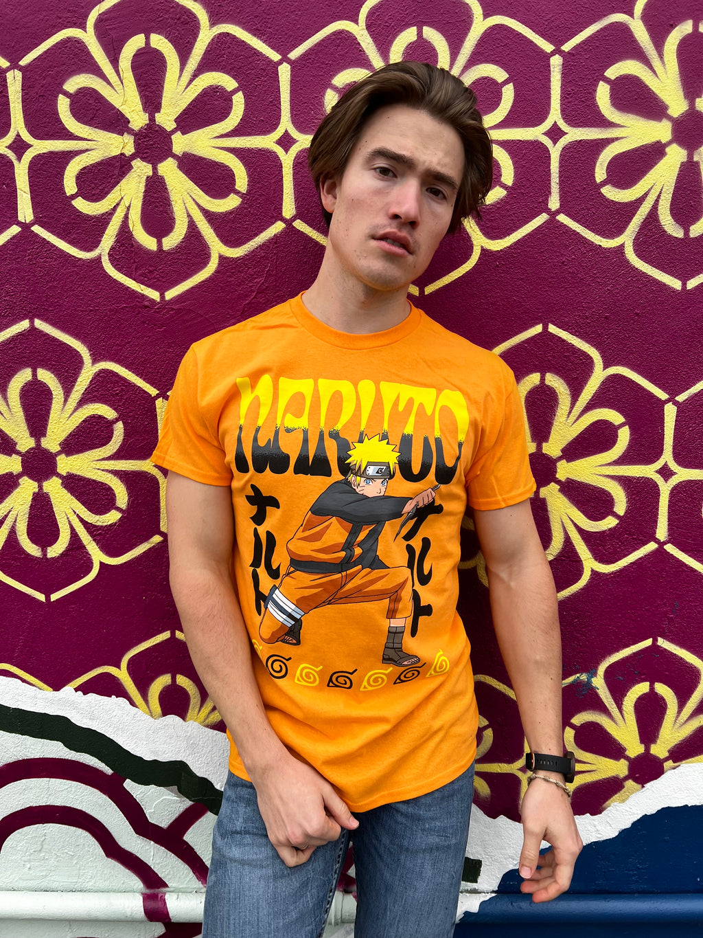 Naruto Shippuden Kneeling Naruto With Kunai Adult T-Shirt