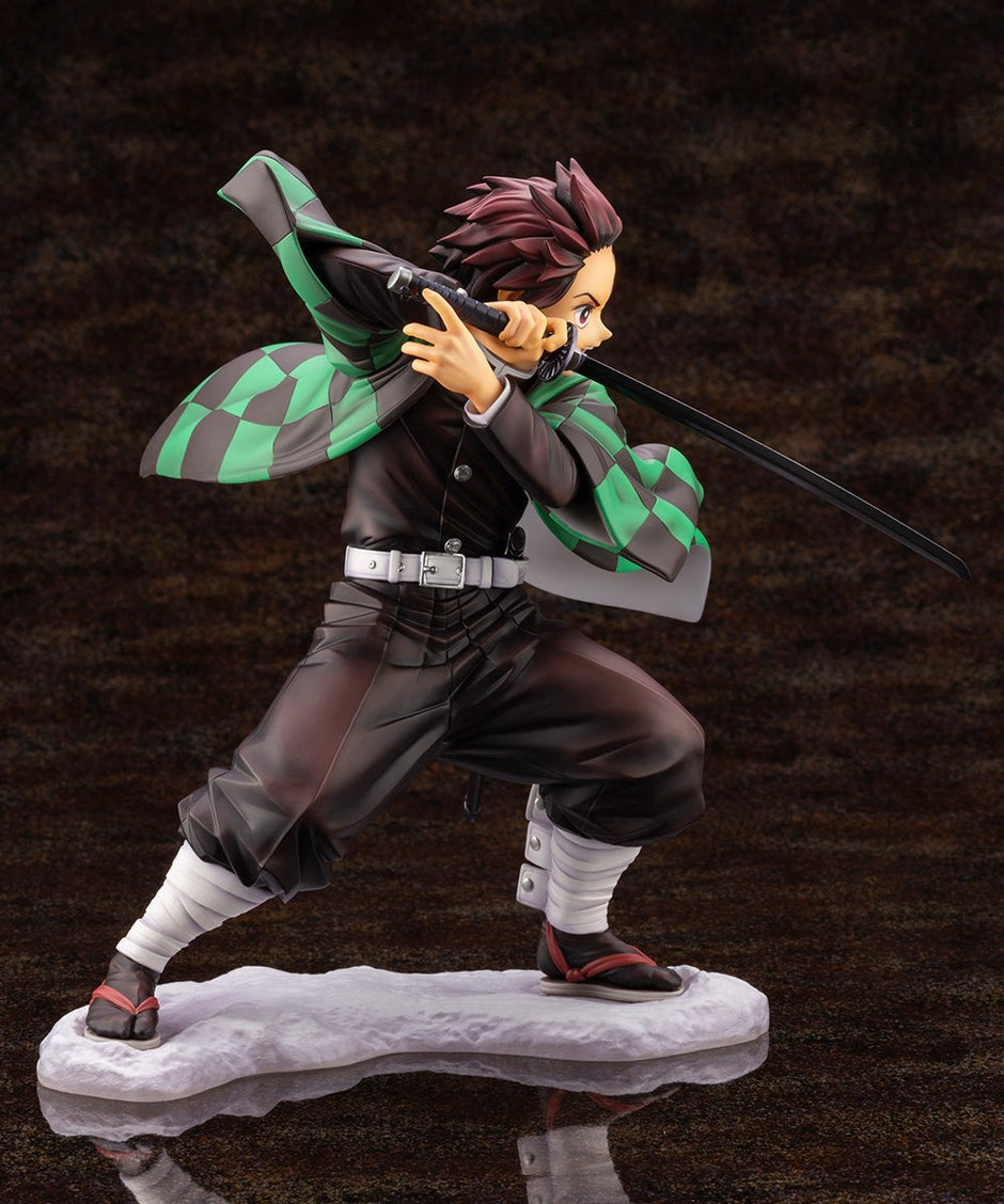 Kotobukiya ARTFX J - Demon Slayer: Kimetsu no Yaiba - Tanjiro Kamado 1/8 Scale Figure