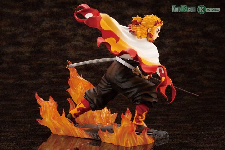 Kotobukiya - Demon Slayer Kimetsu no Yaiba - Kyojuro Rengoku ARTFX J