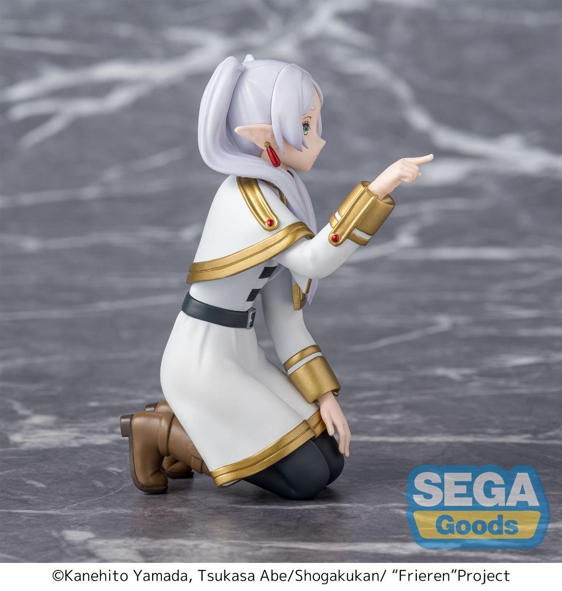 SEGA - Frieren: Beyond Journey's End - Frieren Poking Something - PM Perching Figure