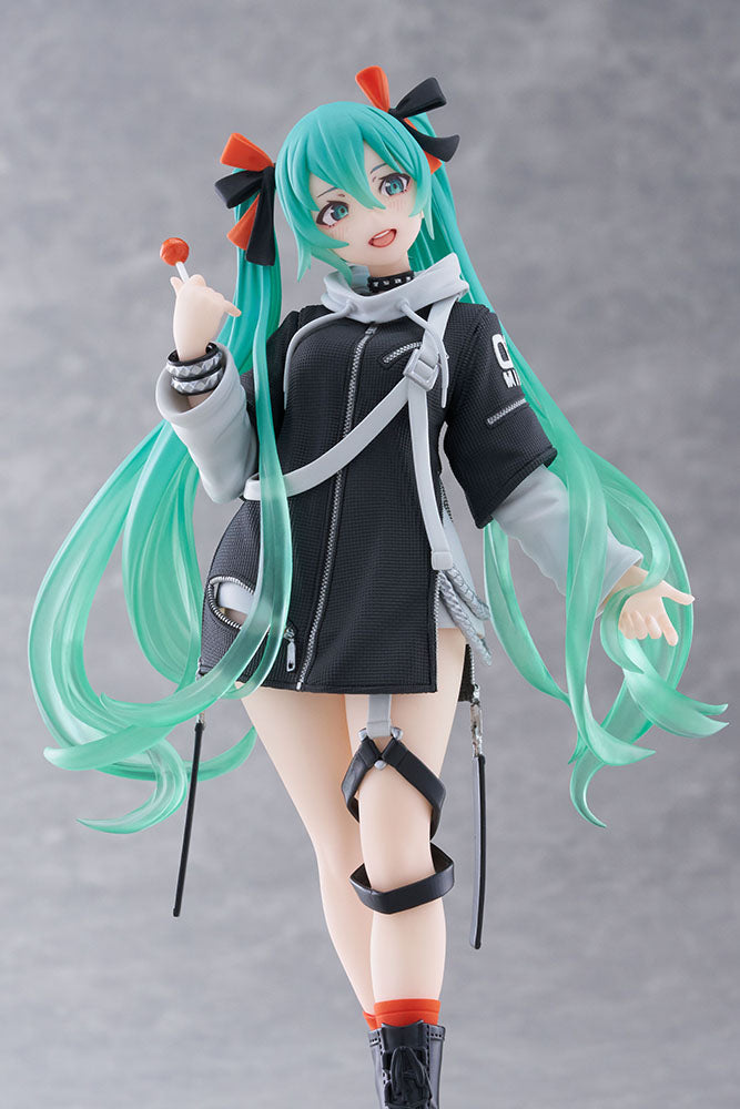 Taito - Hatsune Miku Fashion Punk Ver. Figure