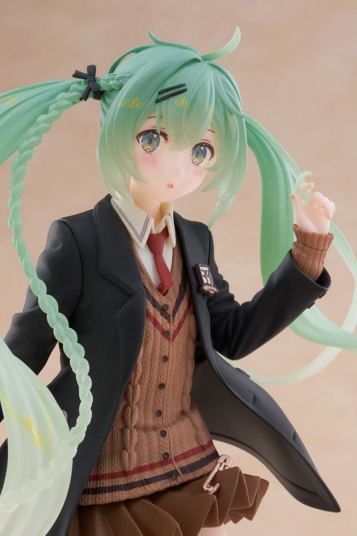 Taito - Hatsune Miku - Hatsune Miku - Fashion Preppy Ver. Figure