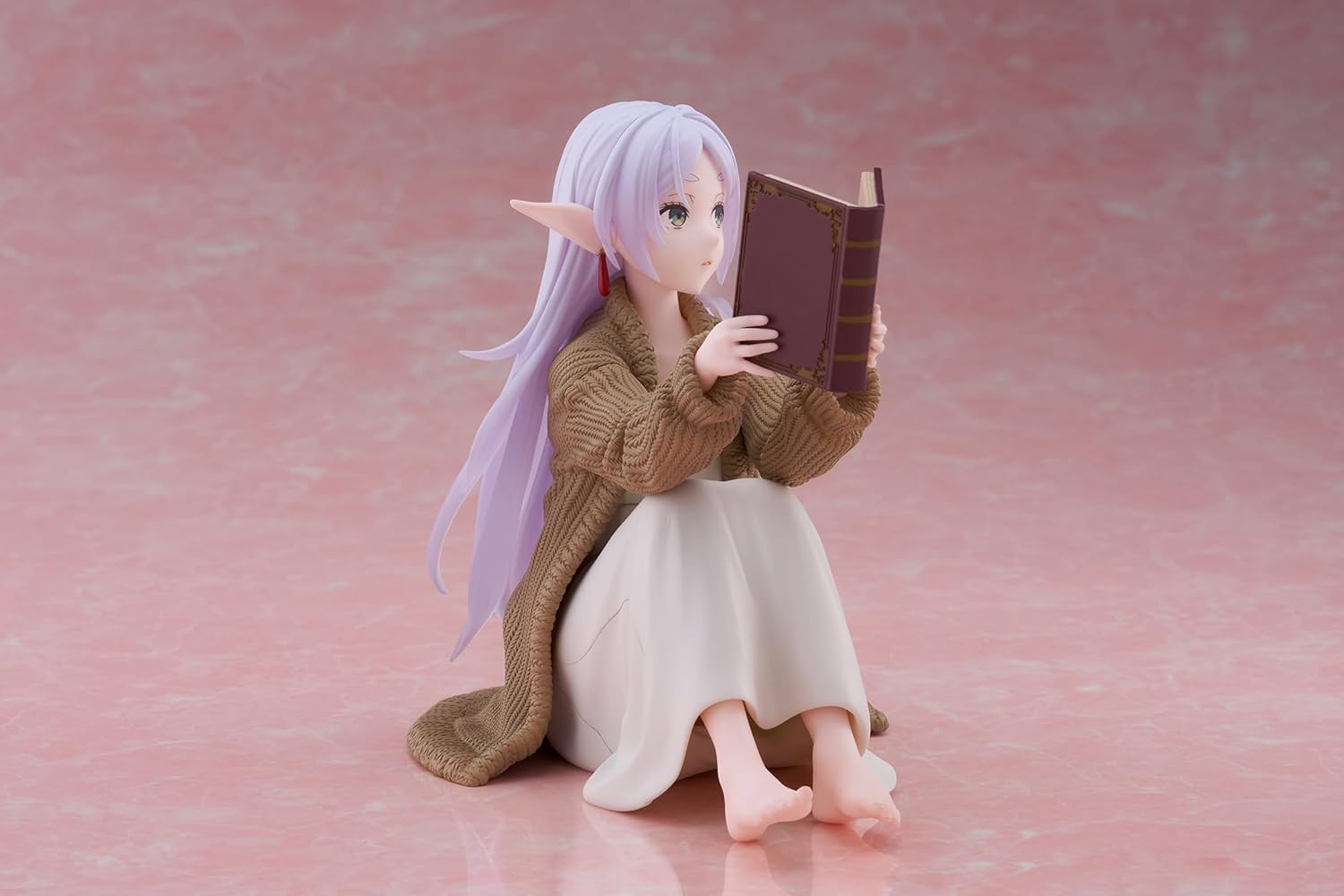 Taito - Frieren: Beyond Journey's End - Frieren Roomwear Version Desktop Cute Figure