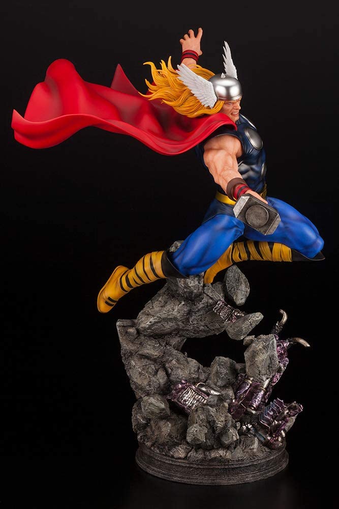Kotobukiya Marvel Universe Avengers: Thor Fine Art Statue