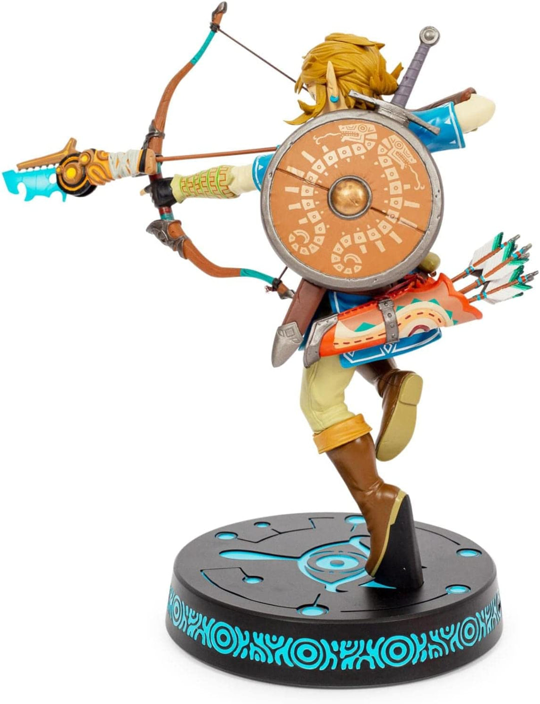 The Legend of Zelda: Breath of The Wild Link Collector's Edition Statue