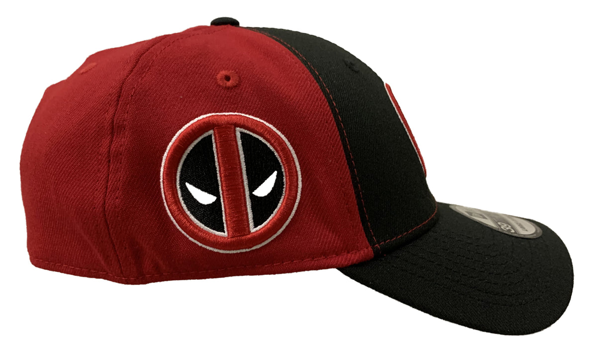 New Era Marvel Deadpool Symbol Black And Red 39Thirty Fitted Hat S/M