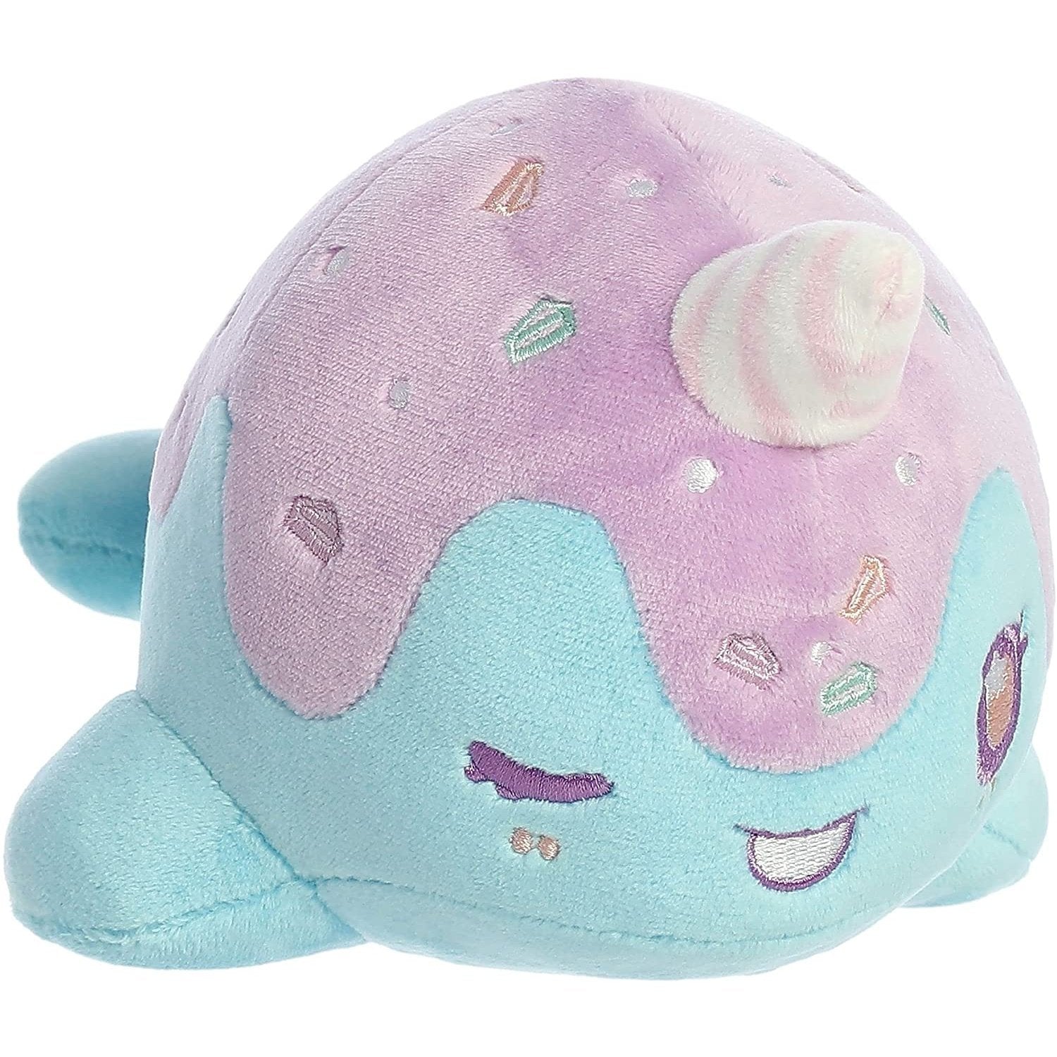 Aurora - Tasty Peach - 7" Birthday Cake Nomwhal Plush