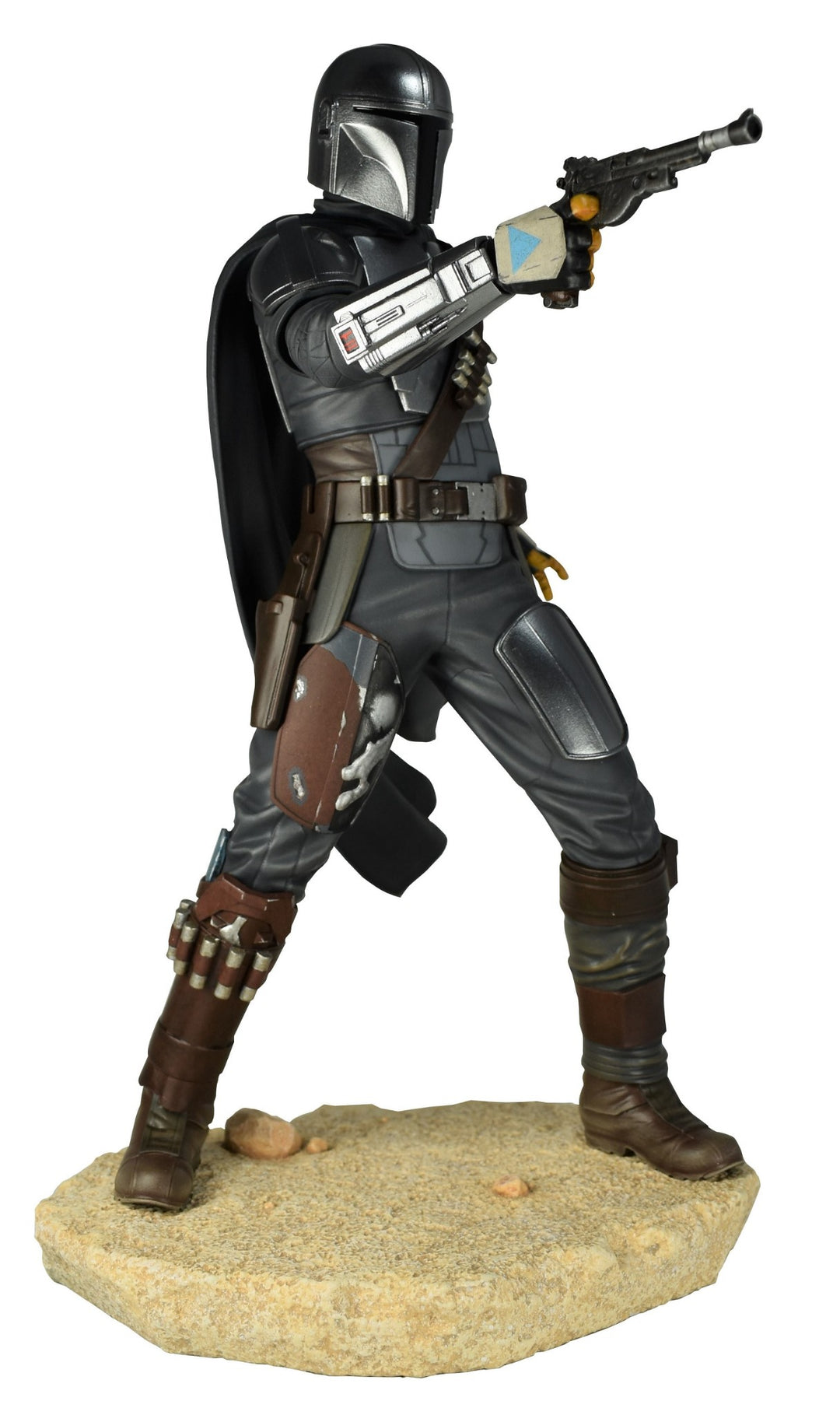 Star Wars Premier Collection: The Mandalorian MK3 1:7 Scale Statue